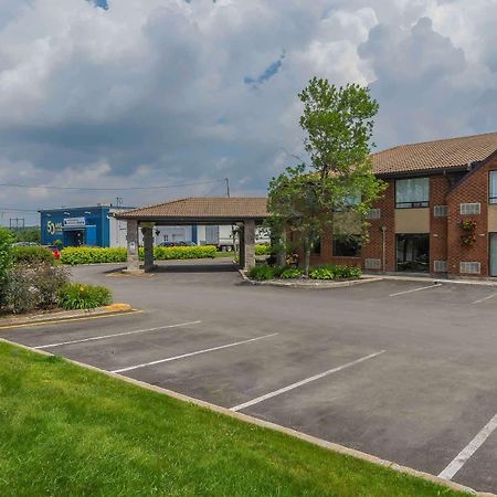 Comfort Inn Lévis Екстериор снимка