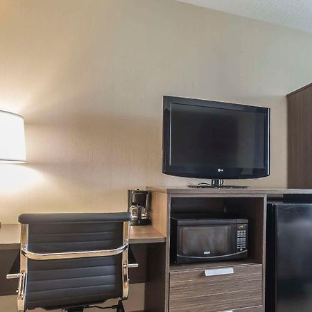 Comfort Inn Lévis Екстериор снимка