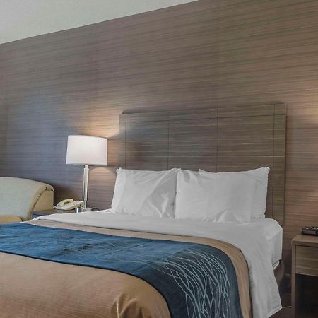 Comfort Inn Lévis Екстериор снимка