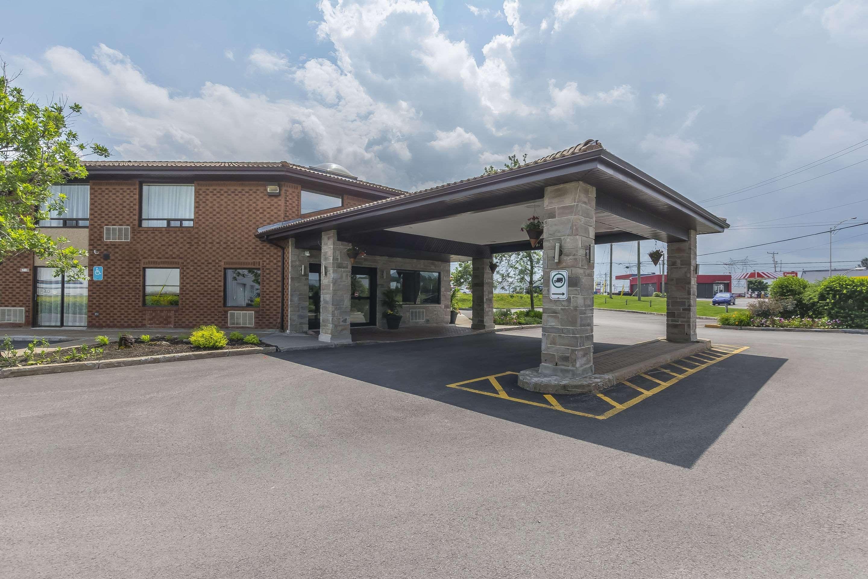 Comfort Inn Lévis Екстериор снимка