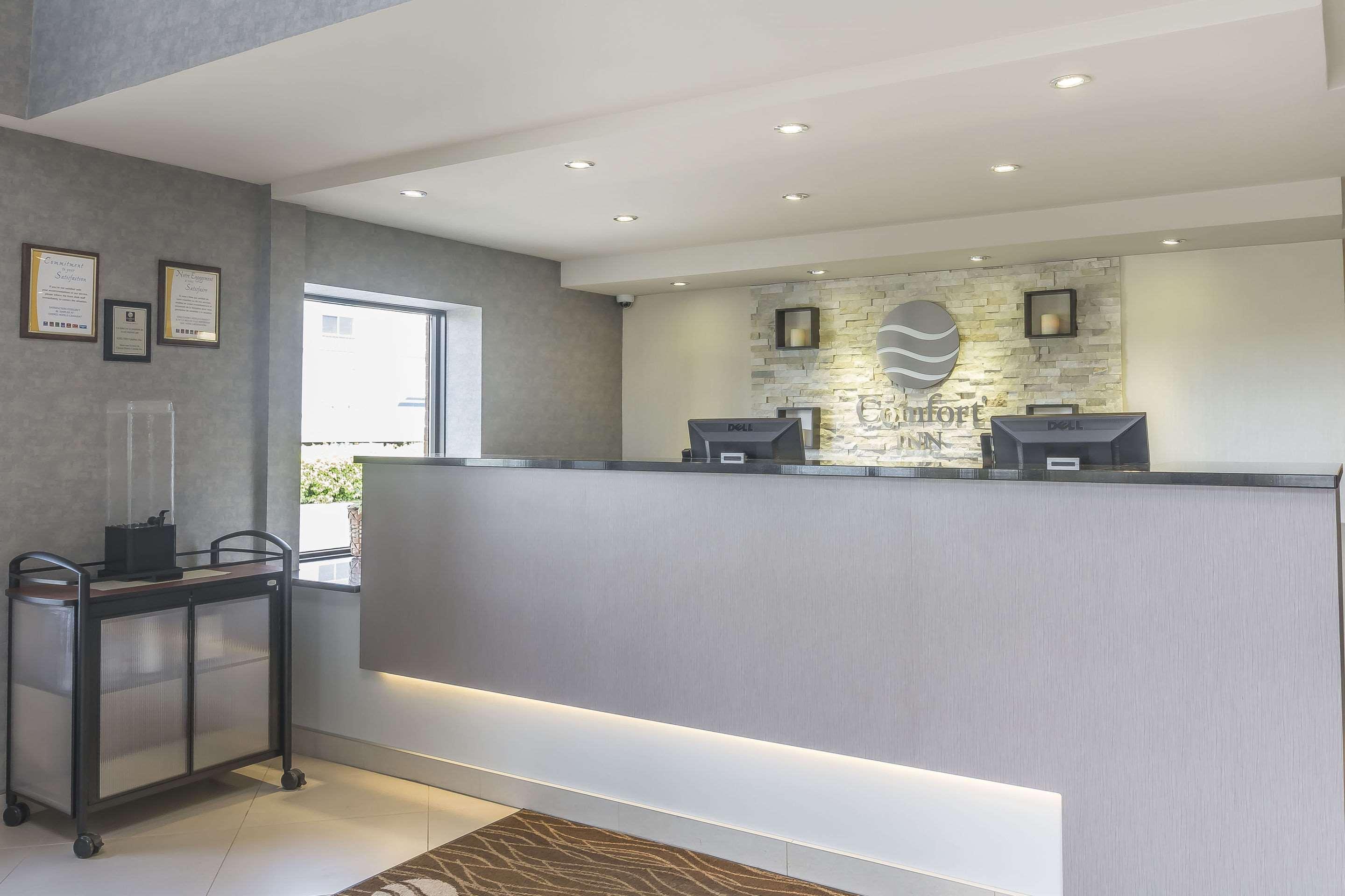 Comfort Inn Lévis Екстериор снимка
