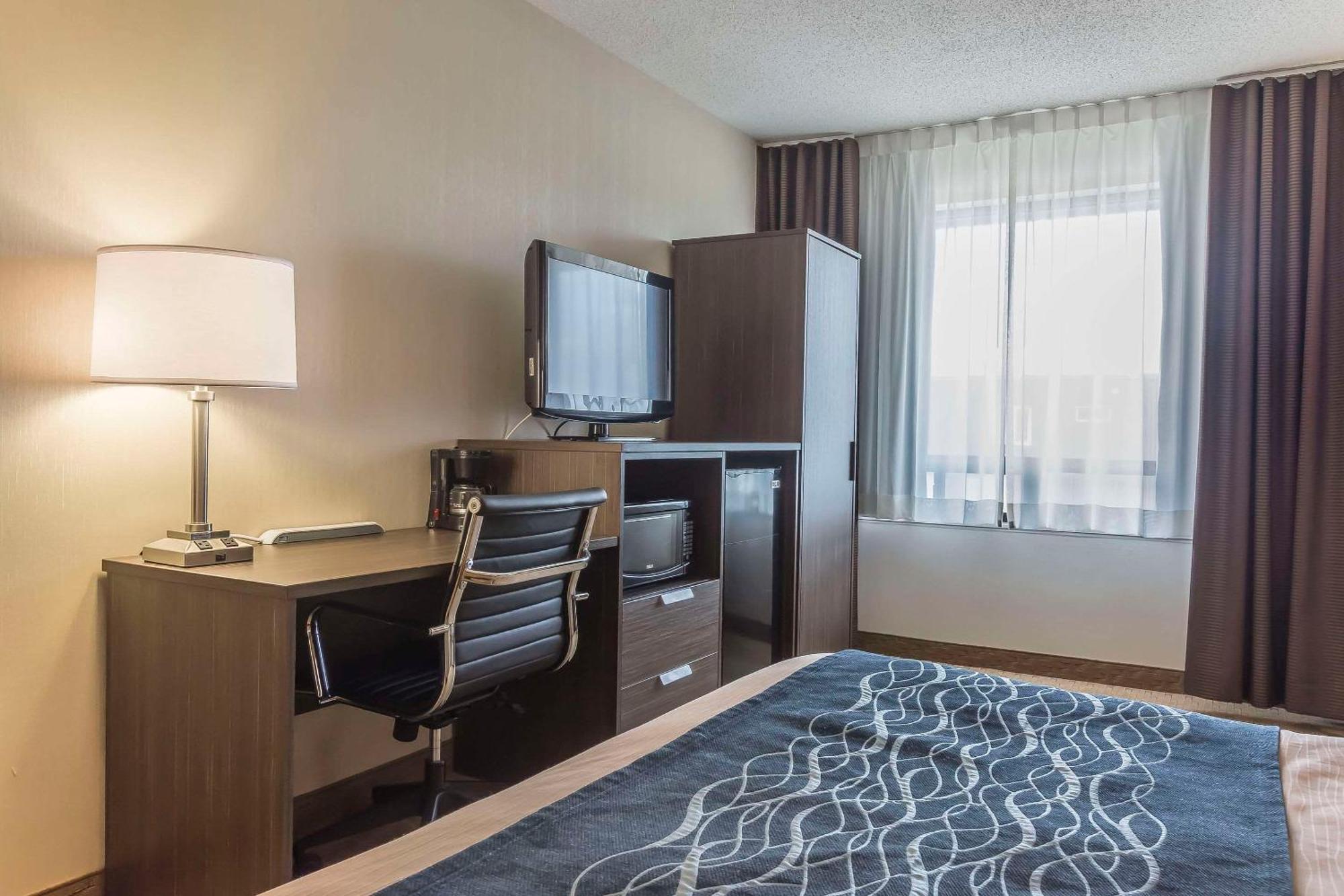 Comfort Inn Lévis Екстериор снимка
