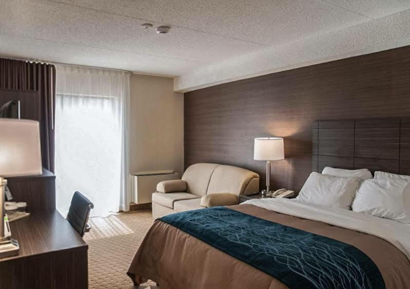 Comfort Inn Lévis Екстериор снимка